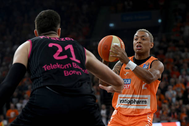 受期待的球 受期待的球