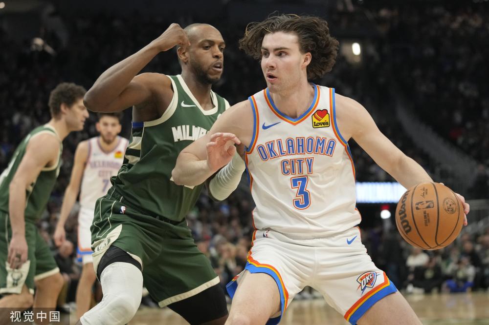 她善于分析 她善于分析